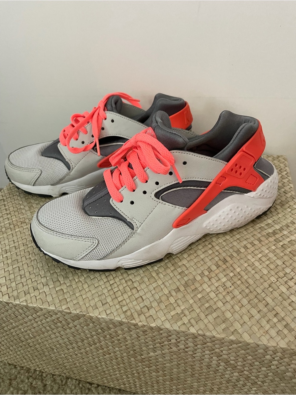 Nike Women’s Sneakers in Light Gray with Neon Coral Accents